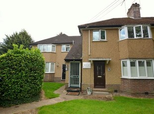 Flat to rent in Eastbury Road, Watford WD19