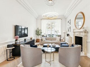 Flat to rent in Eaton Place, Belgrave Square SW1X