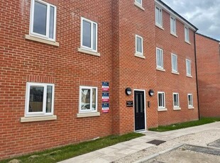 Flat to rent in Elizabeth Court, Wakefield WF2
