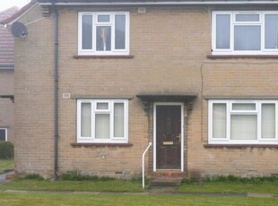 Flat to rent in Fartown, Pudsey LS28
