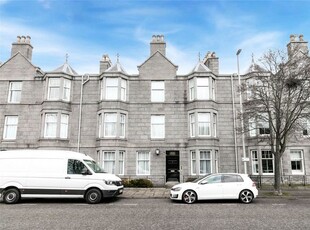 Flat to rent in Flat 21, 8 Whitehall Place, Aberdeen AB25