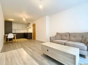 Flat to rent in Halo House, Manchester M4