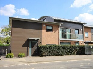 Flat to rent in Henley Gate, Henley-On-Thames, Oxfordshire RG9