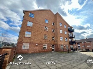 Flat to rent in Holly Street, Town Centre LU1