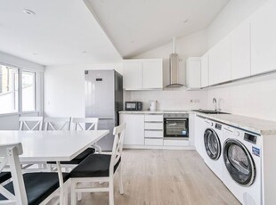 Flat to rent in Hoxton Street, Shoreditch, London N1