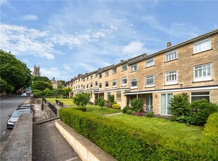 Flat to rent in Lansdown Mansions, Lansdown Road, Bath BA1