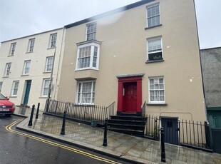 Flat to rent in Market Street, Haverfordwest SA61