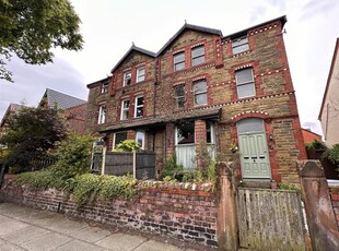Flat to rent in Myers Road West, Crosby, Liverpool L23
