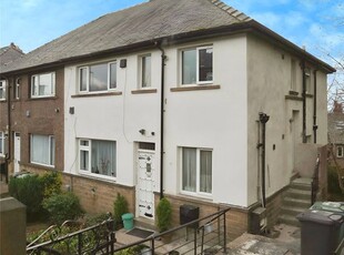 Flat to rent in New Hey Road, Oakes, Huddersfield HD3