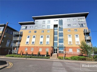 Flat to rent in Odette Court, Station Road, Borehamwood, Hertfordshire WD6