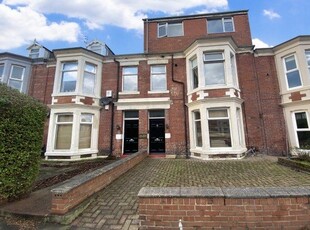 Flat to rent in Park Parade, Whitley Bay NE26
