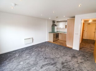 Flat to rent in Pulse Apartments, 50 Manchester Street, Trafford M16