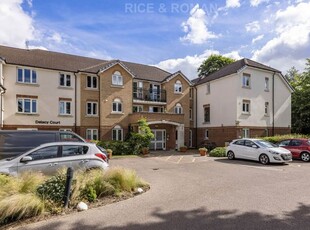 Flat to rent in Queens Road, Sutton SM2