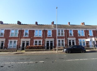 Flat to rent in Saltwell Road, Gateshead NE8