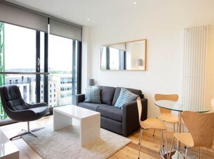 Flat to rent in Simpson Loan, Quartermile, Edinburgh EH3