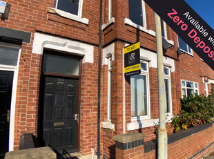 Flat to rent in Smawthorne Lane, Castleford WF10