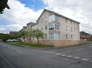 Flat to rent in Speirs Court, Park Terrace, Brightons FK2