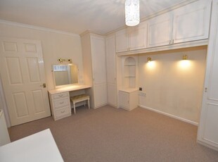 Flat to rent in Swanton Gardens, Chandler's Ford, Eastleigh SO53
