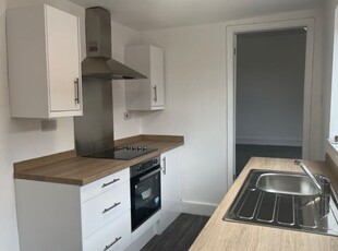 Flat to rent in Talbot Road, South Shields NE34