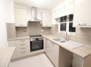 Flat to rent in Tannery Drive, Bury St. Edmunds IP33