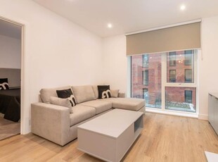 Flat to rent in The Lancaster, Snow Hill Wharf, 62 Shadwell Street B4