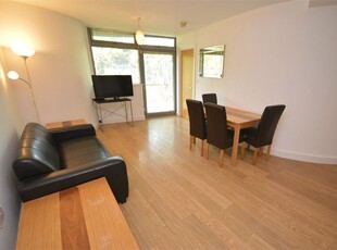 Flat to rent in The Mowbray, Sunderland SR1