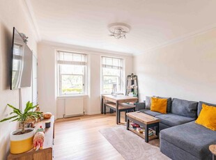 Flat to rent in West Richmond Street, Edinburgh EH8