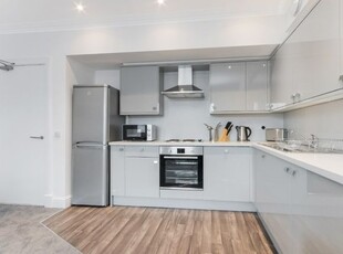 Flat to rent in West Savile Terrace, Newington, Edinburgh EH9