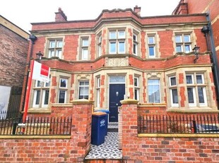 Flat to rent in Wilmslow Road, Didsbury, Manchester M20