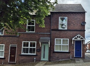 Mews house to rent in High Street, Frodsham WA6