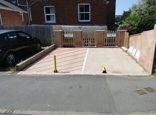Parking/garage to rent in Leighton Terrace, Exeter EX4