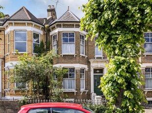 Property for sale in Newick Road, London E5