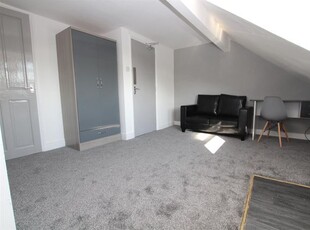 Property to rent in Albert Terrace, Middlesbrough TS1