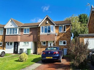 Property to rent in Larchwood Drive, Wilmslow, Cheshire SK9