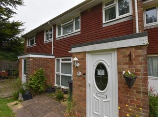 Property to rent in Tenterden Rise, Hastings TN34