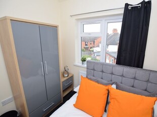 Room to rent in Fountain Road, Harborne B17