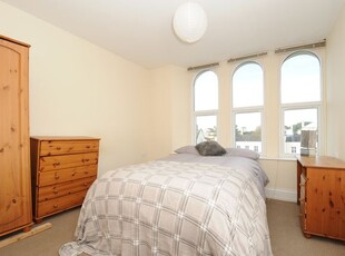 Room to rent in Mutley Plain, City Centre, Plymouth PL4