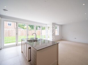 Semi-detached house to rent in Barrons Chase, Richmond TW10