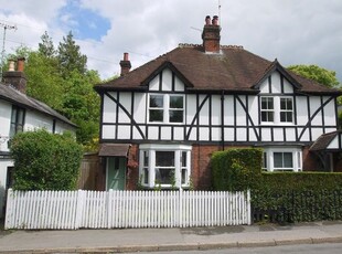 Semi-detached house to rent in Chevening Road, Sundridge, Sevenoaks TN14