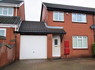 Semi-detached house to rent in Clark Street, Edgbaston, Birmingham B16