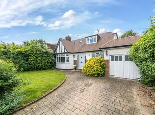 Semi-detached house to rent in Greenwood Road, Thames Ditton KT7