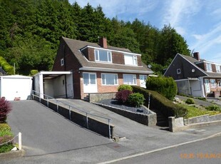 Semi-detached house to rent in Hafod Cwnin, Carmarthen SA31