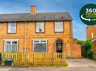 Semi-detached house to rent in Heather Road, Knighton Fields, Leicester LE2