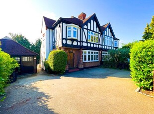 Semi-detached house to rent in Malvern Drive, Woodford Green IG8