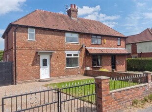 Semi-detached house to rent in Overway, Winsford CW7