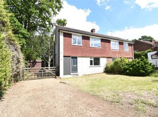 Semi-detached house to rent in Pierrefondes Avenue, Farnborough, Hampshire GU14