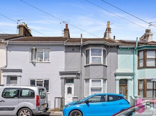 Terraced house to rent in Aberdeen Road, Brighton, East Sussex BN2