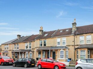 Terraced house to rent in Beckhampton Road, Oldfield Park, Bath, Somerset BA2