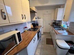 Terraced house to rent in Broomfield Road, Coventry CV5