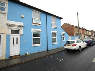 Terraced house to rent in Cardiff Road, Portsmouth PO2
